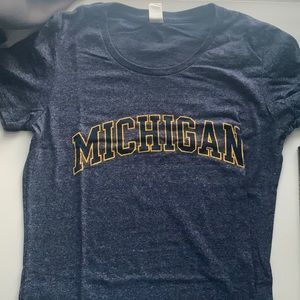 Womens University of Michigan fitted TShirt